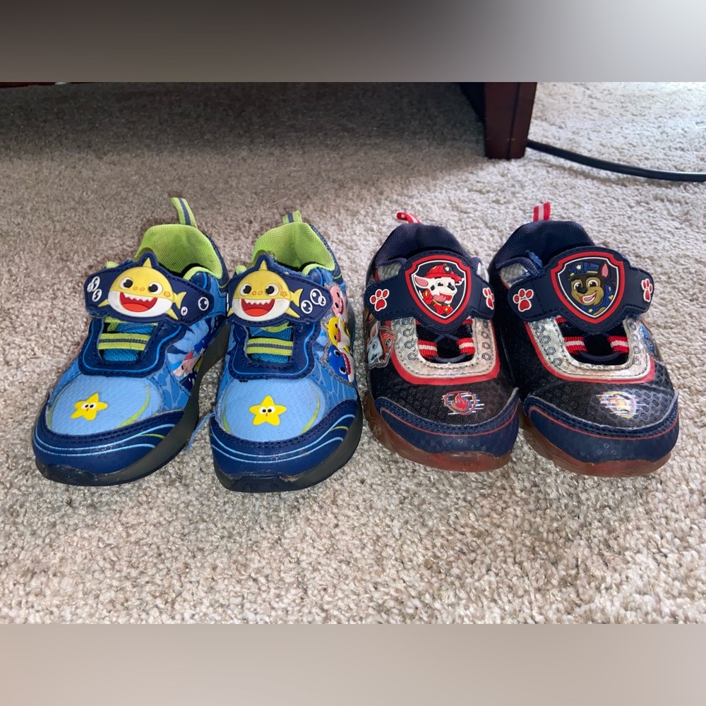 Boys/Toddler Baby Shark & Paw Patrol Light Up Shoes Bundle
